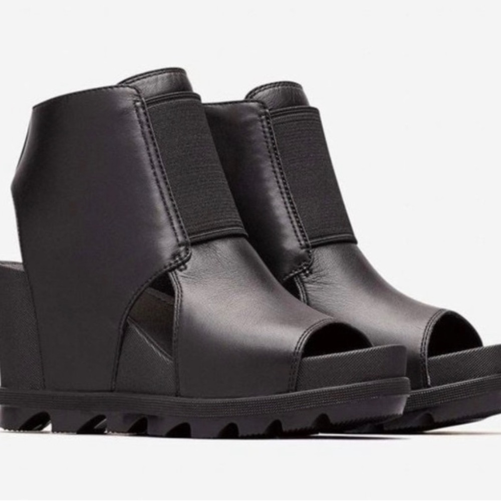 Sorel | Joanie II Bootie Black Wedge Platform Bootie Leather Lug Chunky Sz. 7